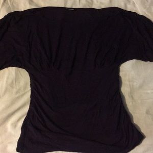 LIKE NEW. OFF SHOULDER T-SHIRT!!